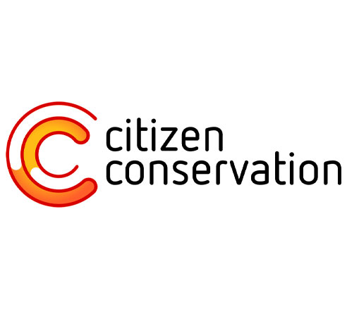 Logo mit orange-rotem stilisiertem „C“ und schwarzem Text „citizen conservation“ auf weißem Hintergrund.